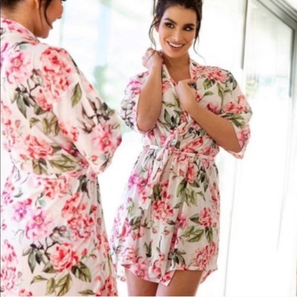 Show Me Your Mumu Brie Floral Robe O/S